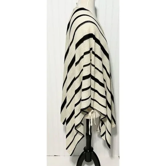 Torrid Striped Ruana Open Front Asymmetrical Kaftan Coverup Black White One Size - Picture 4 of 12